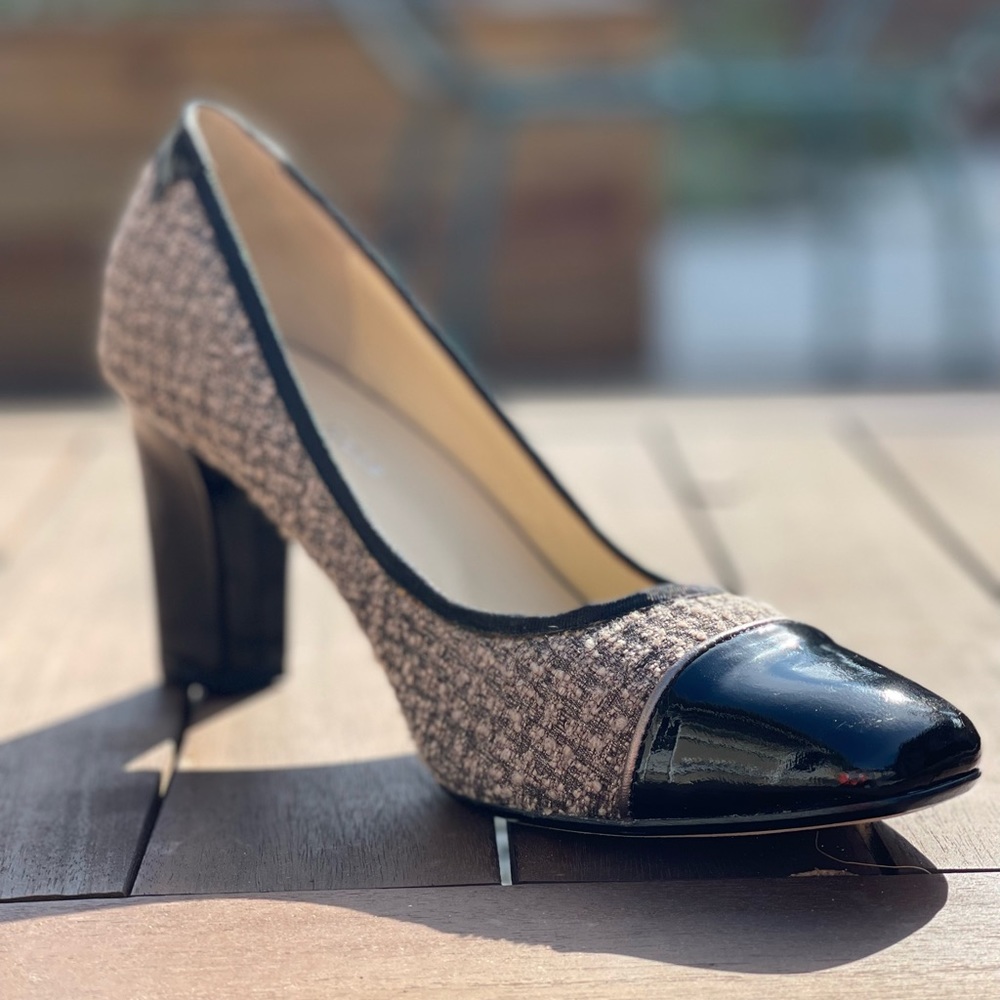 Taryn Rose patent leather and quilt pumps size 8.5